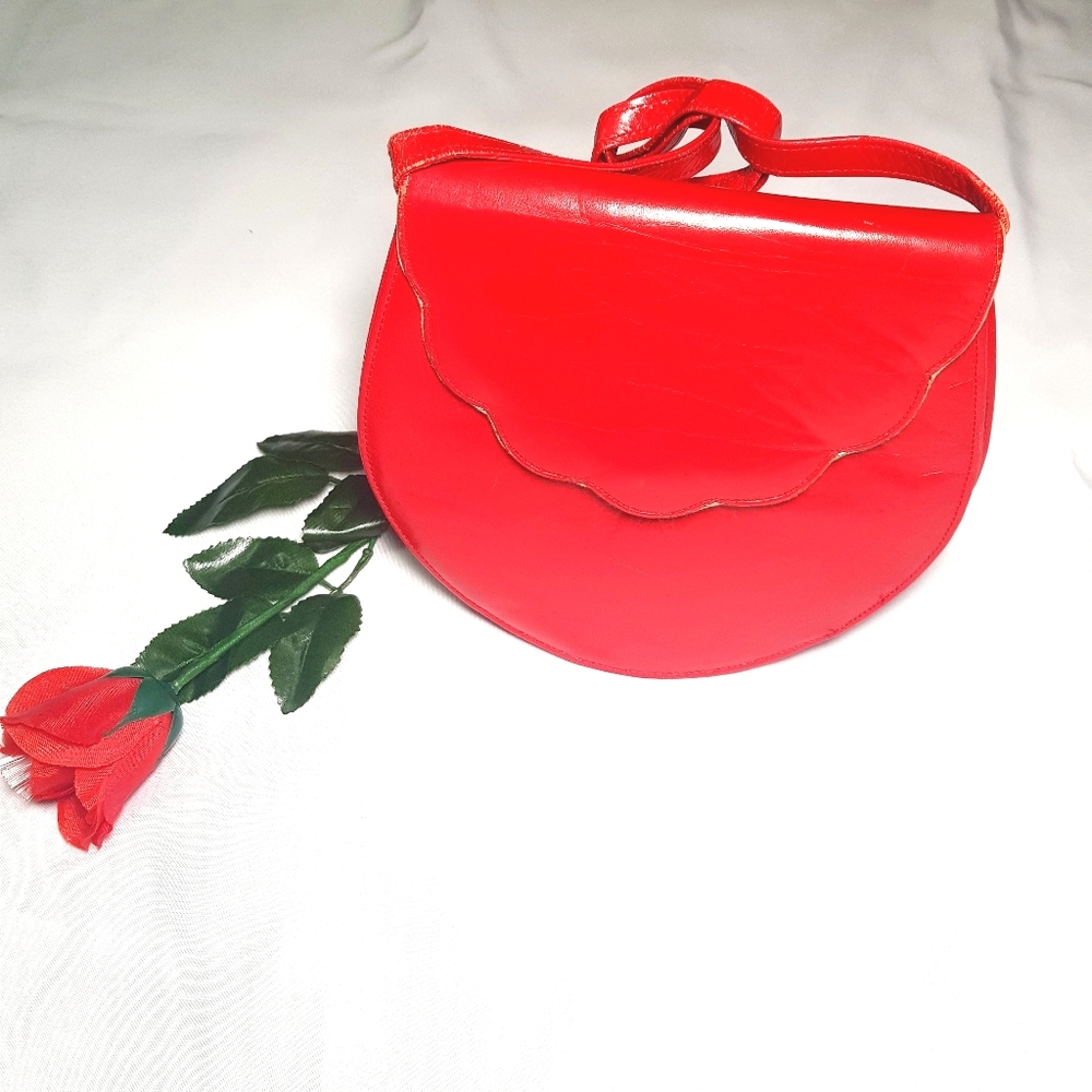 Vintage Bag: ruby red crossbody